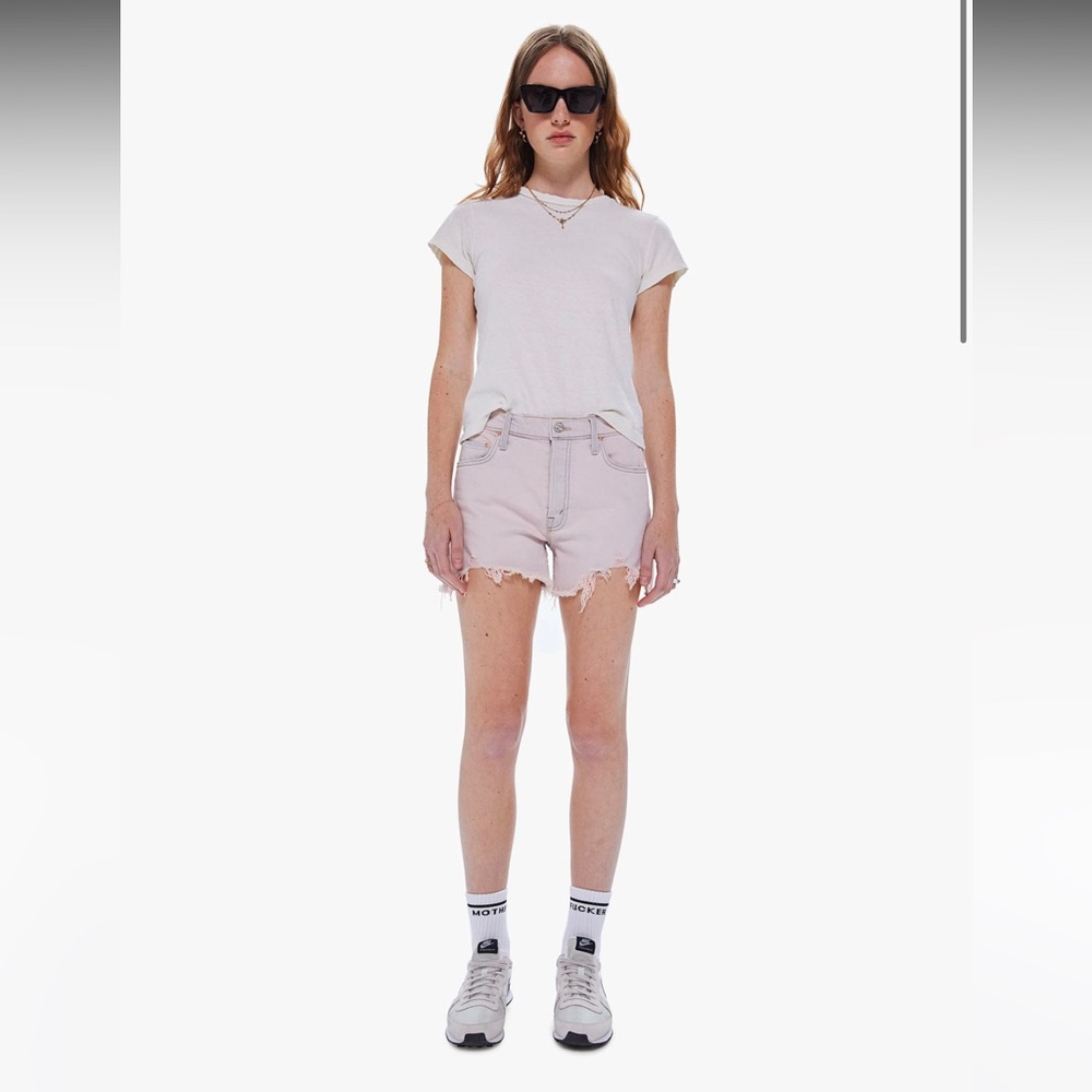 MOTHER Superior - ULTRA HIGH WAISTED TOMCAT KICK FRAY SHORTS -DUNKED IN TROUBLE